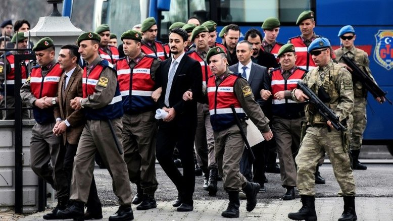Começa na Turquia julgamento por tentativa de assassinato do presidente