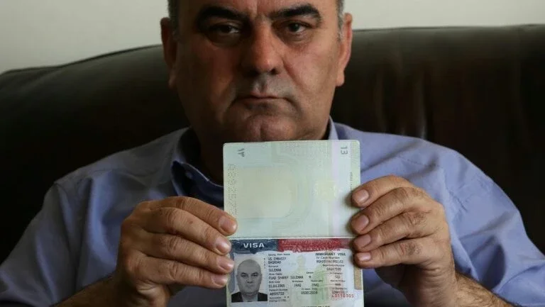 Família iraquiana é autorizada a viajar aos EUA, após ser rejeitada