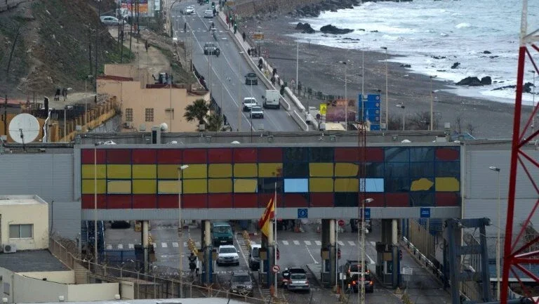 Mais de 800 migrantes entram na Espanha a partir do Marrocos em quatro dias
