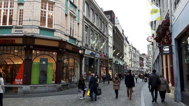 Maastricht quer reavivar sonho europeu 25 anos depois
