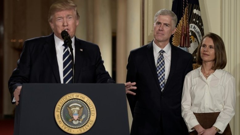 Trump inclina balança da Suprema Corte a favor dos conservadores