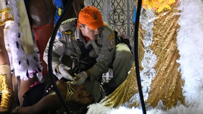 Novo acidente aplica duro golpe ao carnaval carioca