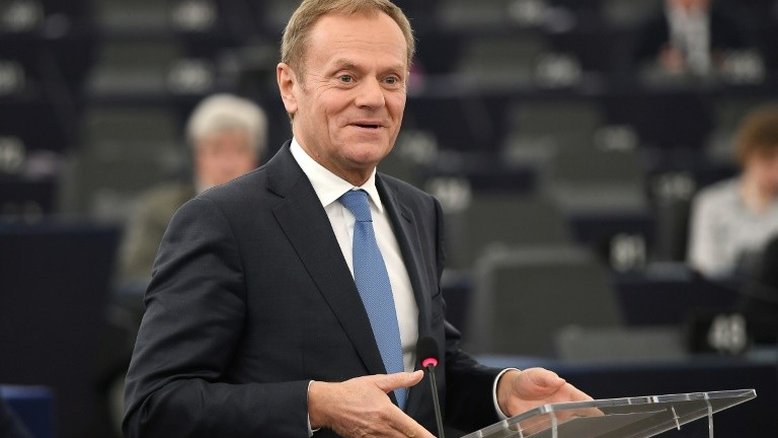 Cúpula da UE em 29 de abril vai preparar negociações do Brexit
