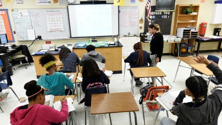 Religião bate à porta das aulas de ciências nos EUA