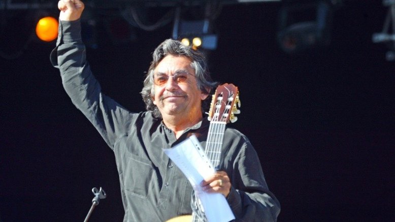 Morre em Paris cantor chileno Ángel Parra aos 73 anos