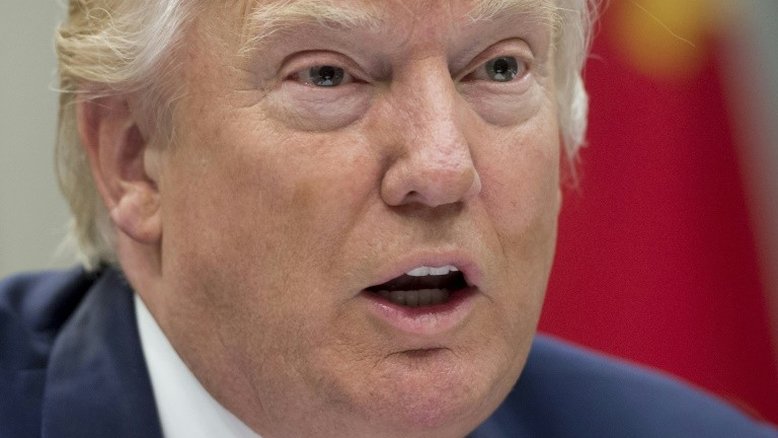 Trump revisará regulamentações ambientais do setor automotivo