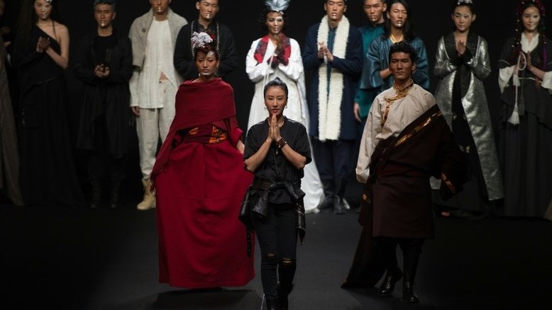 Moda tibetana chega a Pequim