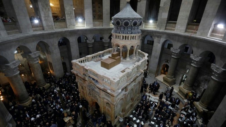 Túmulo de Jesus restaurado é apresentado na Igreja do Santo Sepulcro