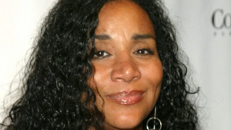Falece Joni Sledge, uma das irmãs do Sister Sledge