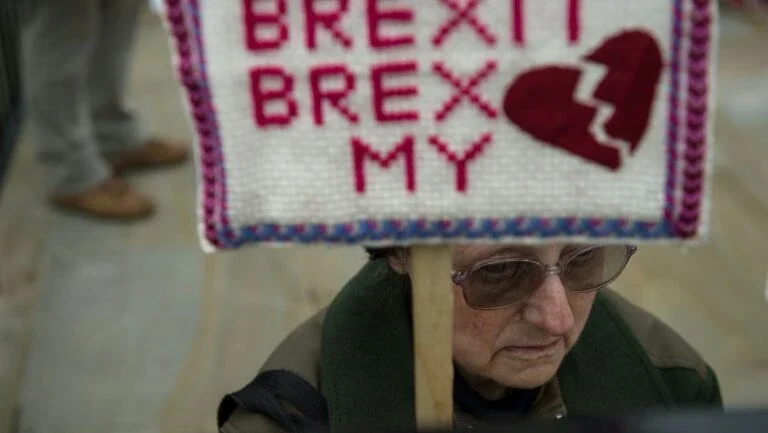 Londres tenta minimizar polêmica sobre segurança com Brexit