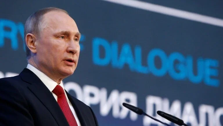 Putin diz que mudanças climáticas não têm causas humanas