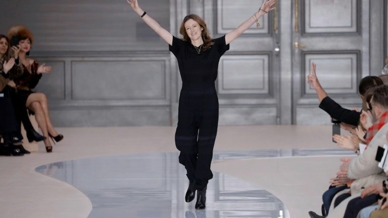 Britânica Clare Waight Keller assume estilo da Givenchy