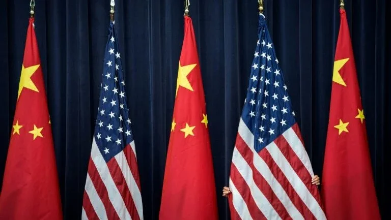Diplomata americana é denunciada por venda de informações a chineses