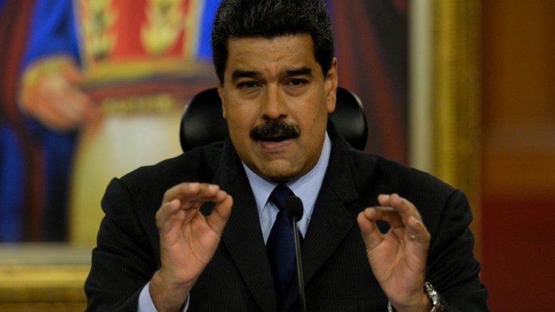 Maduro pede 'mão de ferro' contra opositores que buscam 'intervenção'