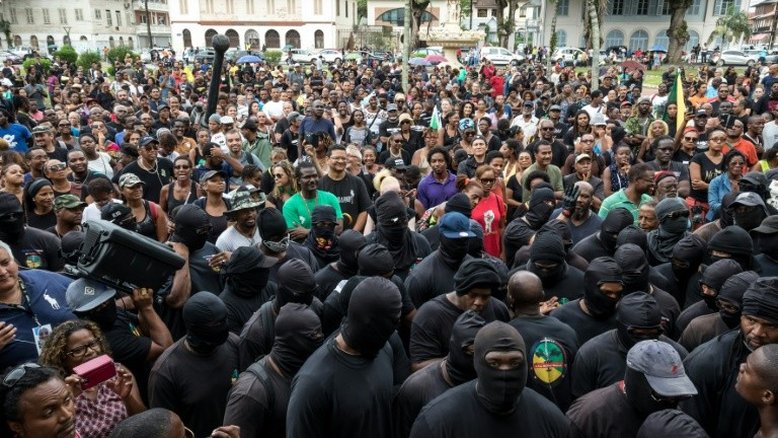 Manifestantes decidem prosseguir com protesto na Guiana Francesa