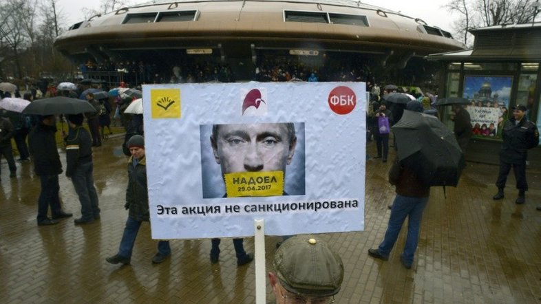 Mais de 100 detidos na Rússia em protestos contra Putin