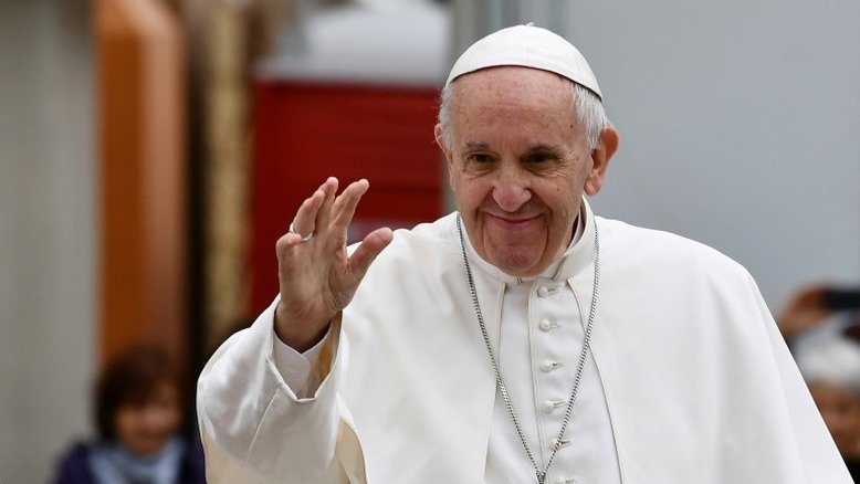 Papa visitará o Egito após atentados contra os coptas