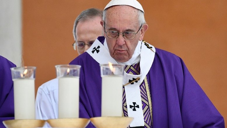 Papa reconhece como válidos casamentos celebrados por lefebvristas