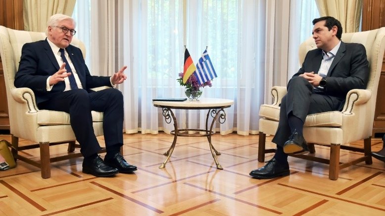 Grécia aceita reformas para desbloquear programa de resgate