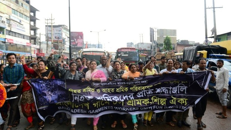 Bangladesh recorda uma das piores tragédias do setor têxtil