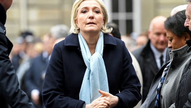 Le Pen luta para desmentir pesquisas que preveem sua derrota na França