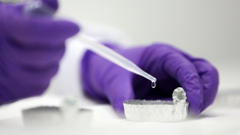 Pulseira com sensor de suor pode ajudar em diagnósticos médicos