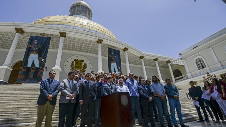 Supremo da Venezuela descarta destituição de juízes por Parlamento