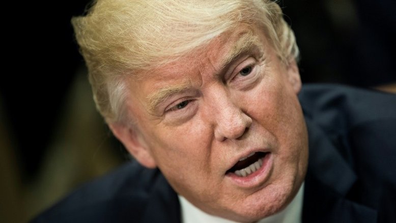 Decisão que bloqueia decreto contra 'cidades santuário' é ridícula, diz Trump
