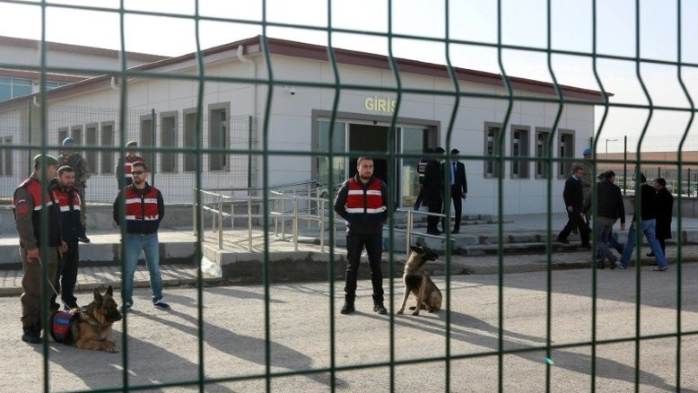 Turquia realiza nova série de prisões de supostos partidários de rival do presidente