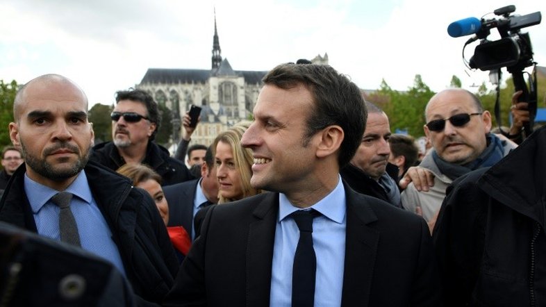 Duelo entre Le Pen e Macron no reduto da extrema direita