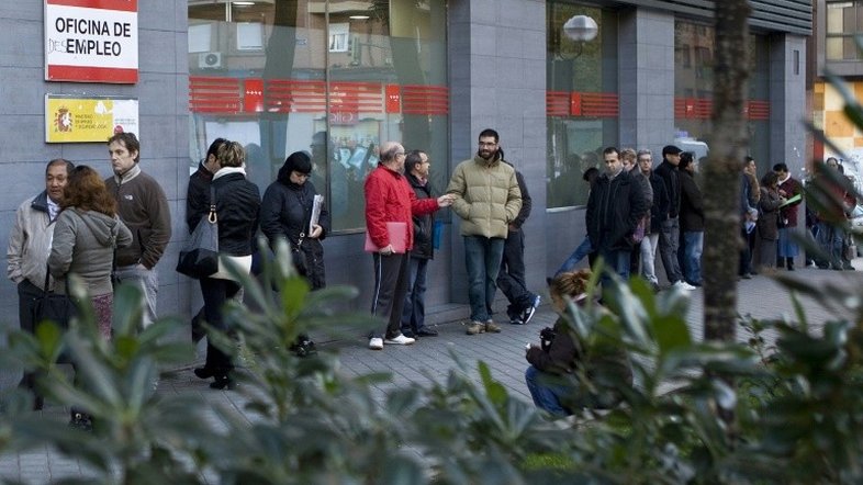 Desemprego na Espanha alcança 18,7% no primeiro trimestre