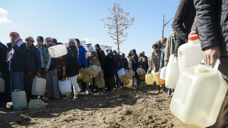 Ataque do Estado Islâmico mata 46 em campo de refugiados na Síria