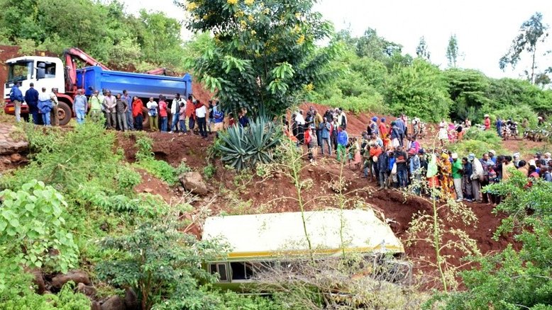 Sobe para 35 o número de mortos em acidente com ônibus escolar na Tanzânia