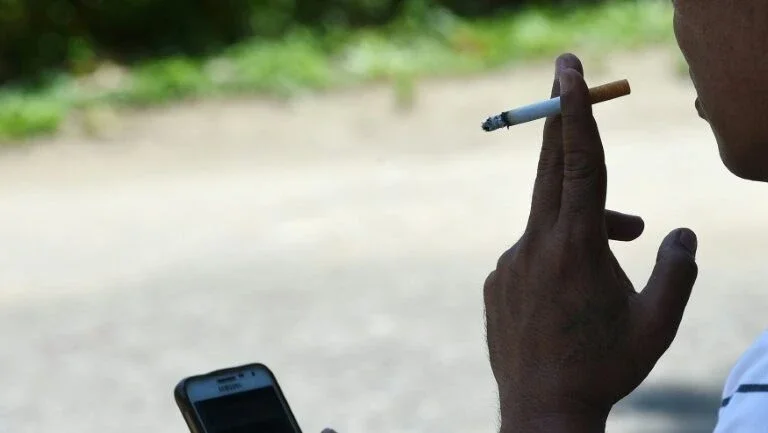 Souza Cruz pode ser condenada por inserir panfleto em maço de cigarro