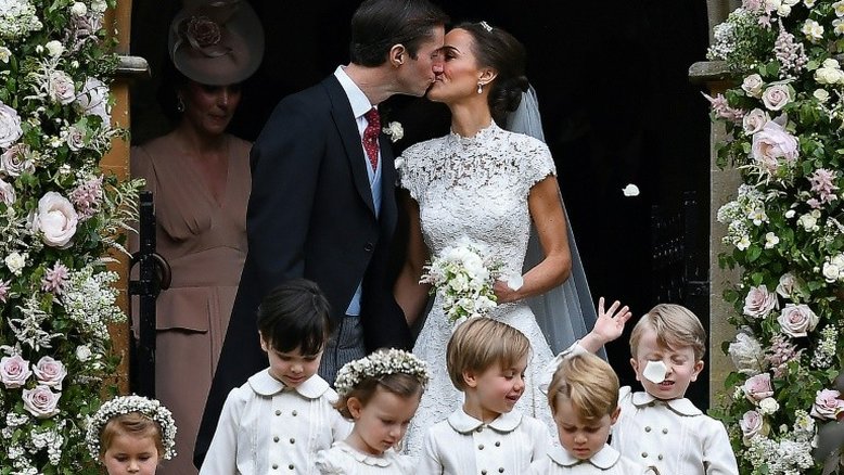 Pippa Middleton confirma que está grávida do primeiro filho