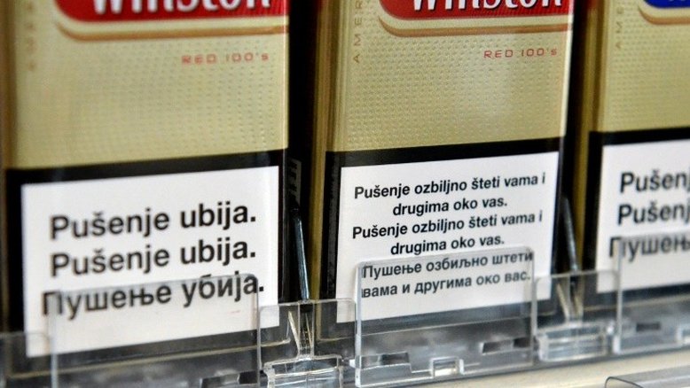 De Sarajevo a Belgrado, divididos por uma língua sem nome