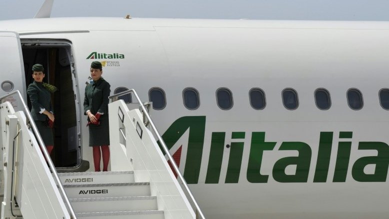 Itália proíbe viajantes e voos provenientes do Brasil