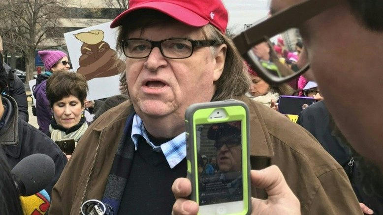 Michael Moore prepara documentário sobre Donald Trump