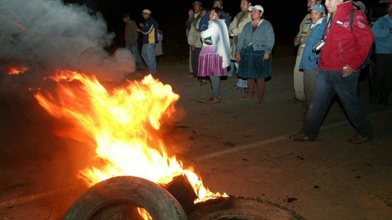 Suspeito de assassinato é linchado em praça pública na Bolívia