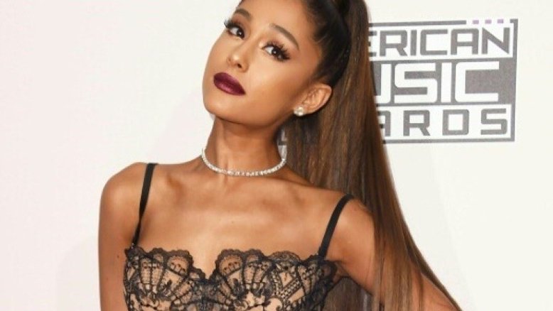 Ariana Grande é assediada por pastor durante funeral de Aretha Franklin