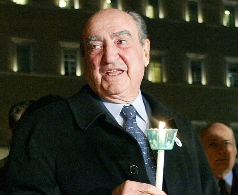 Ex-premier grego constantinos mitsotakis morre aos 98 anos