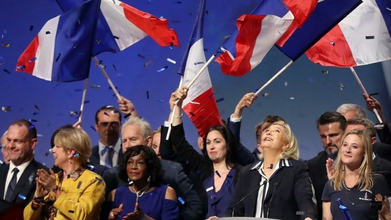 França freia a extrema-direita, mas suas ideias prosperam