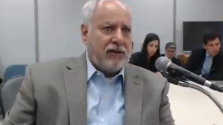 Reprodução de vídeo de depoimento