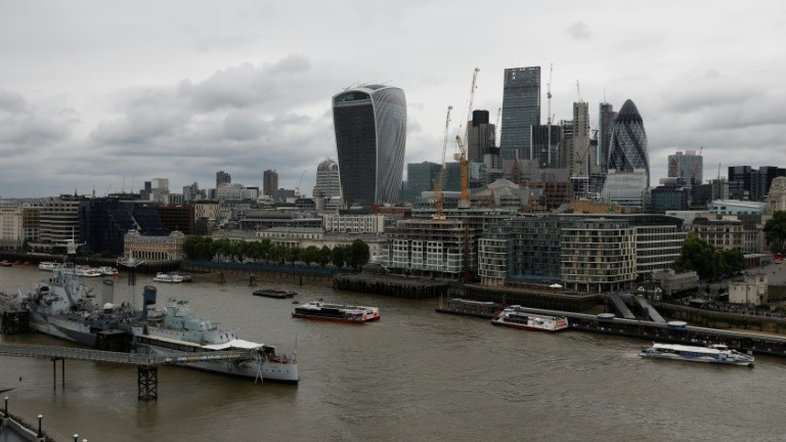 Bruxelas pode receber parte de atividades financeiras em Londres após Brexit