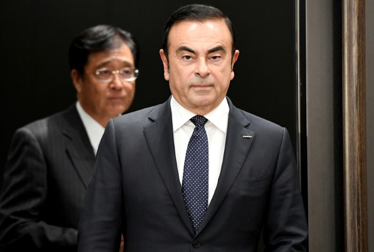 Acionistas da Nissan aprovam salário de Ghosn