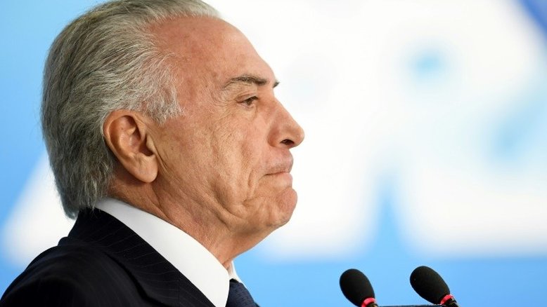 Michel Temer: um presidente à beira do abismo