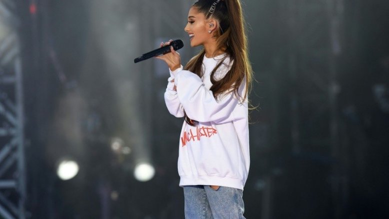Ariana Grande retoma turnê nesta quarta em Paris após atentado de Manchester