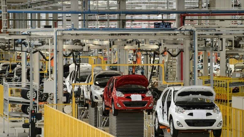 Montadoras estão paradas devido à greve de caminhoneiros