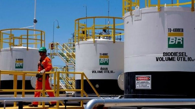 Petrobras pode criar subsidiárias para vender 8 refinarias, decide STF