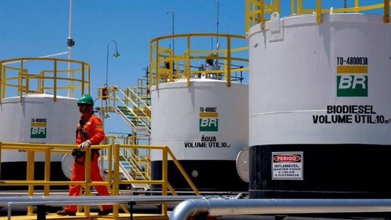 Petrobras pode criar subsidiárias para vender 8 refinarias, decide STF
